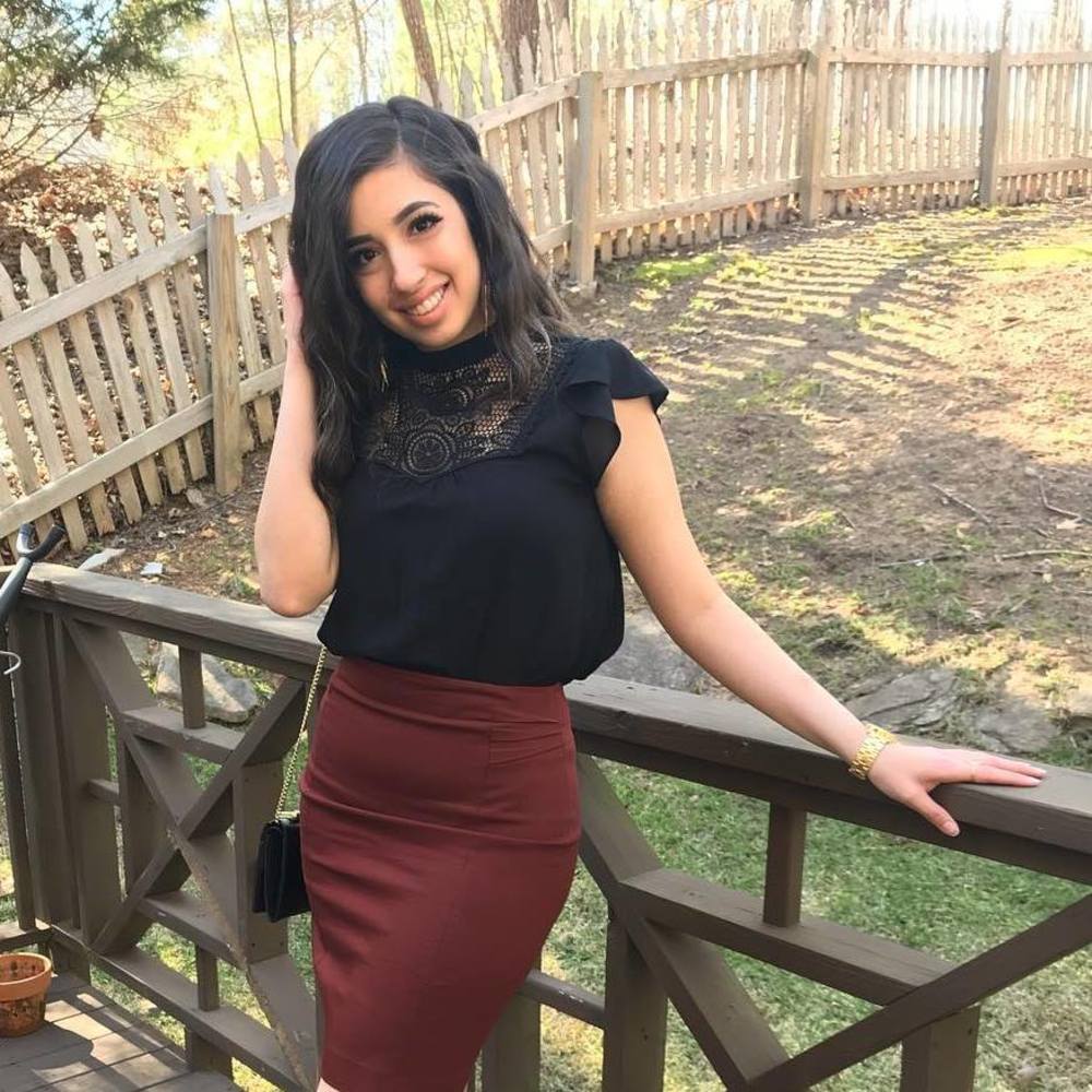 Meet your Posher, Leen